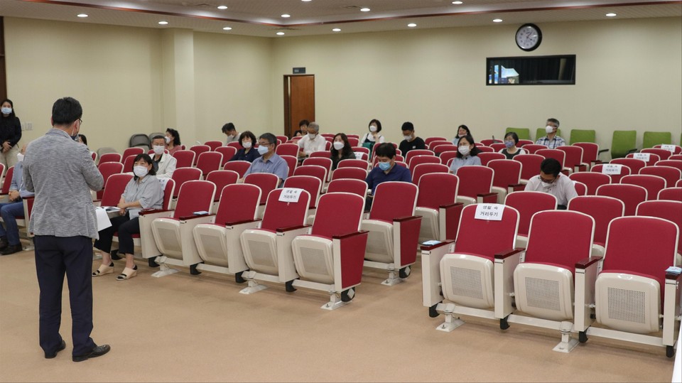 서울에너지공사는 지난 10일 본사 대강당에서 올해 첫 시민위원회 회의를 열어 시민참여제안사업에 대한 논의를 진행했다.